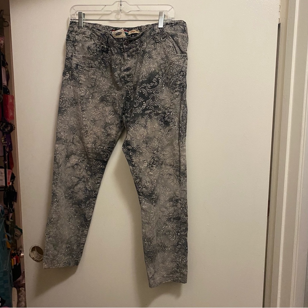 Please Vintage Glam Capri Jeans Womens L 32” 32x25 Gray Write Paisley Italy